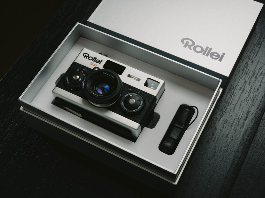 Produktbild zeigt neue Analogkamera Rollei 35AF